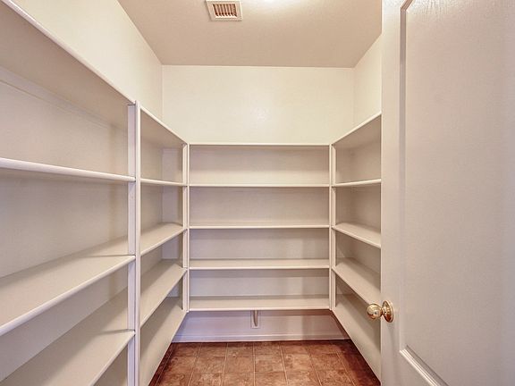 2nd image of 42276 W Chisholm Dr