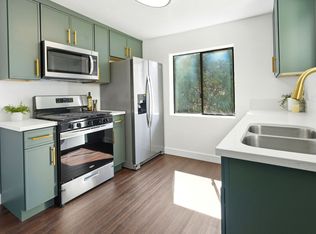 23855 Zuger Dr #B, Crestline, CA 92325