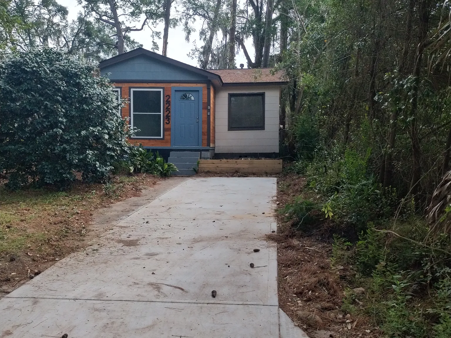 2 bed, 925 sqft, $1,695 — Photo 1
