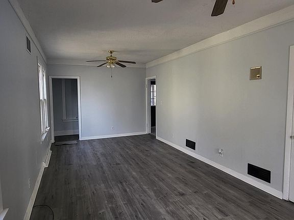 3rd image of 1523 10th Ave