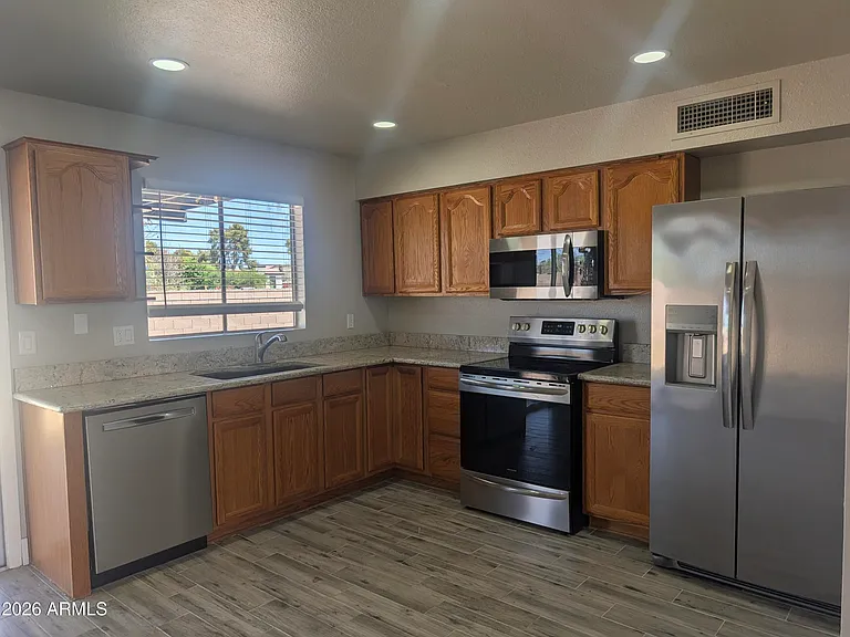 1222 W Auburn Dr — Photo 13