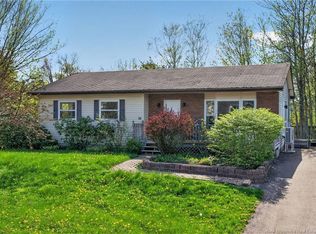 10 Summerhill Dr, Moncton, NB E1C 9C1