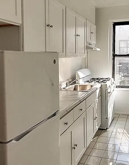 65 Arden St #3C — Photo 3