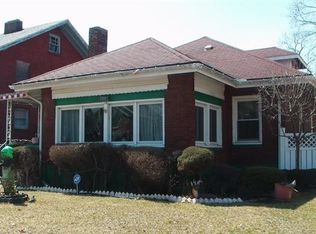750 Buchanan St, Gary, IN 46402
