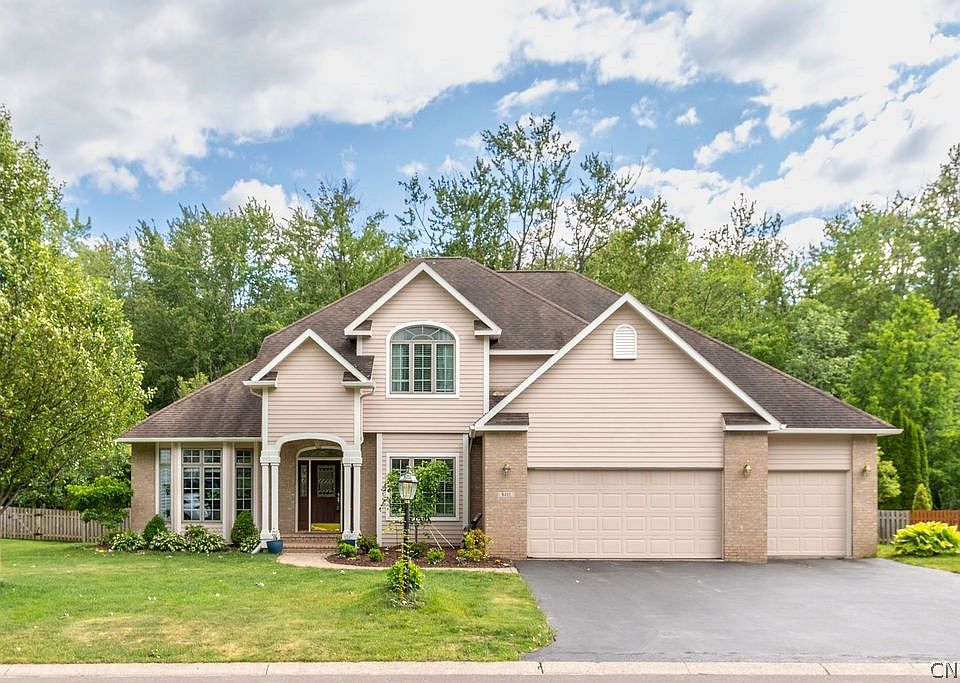 1st image of 8411 Vermillion Cir
