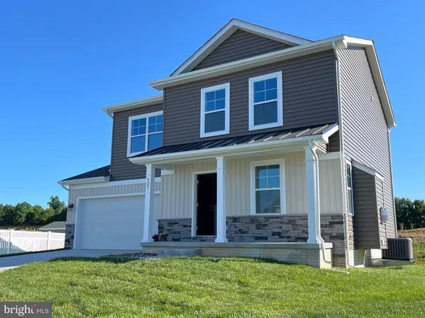 127 Asa Ct, Martinsburg, WV 25405