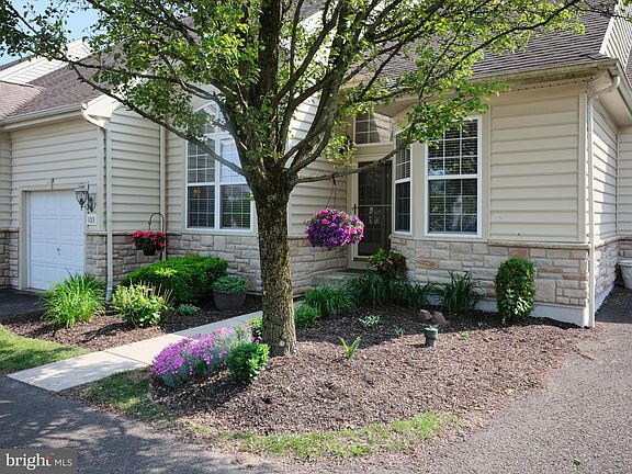 3rd image of 103 Andover Ct #44