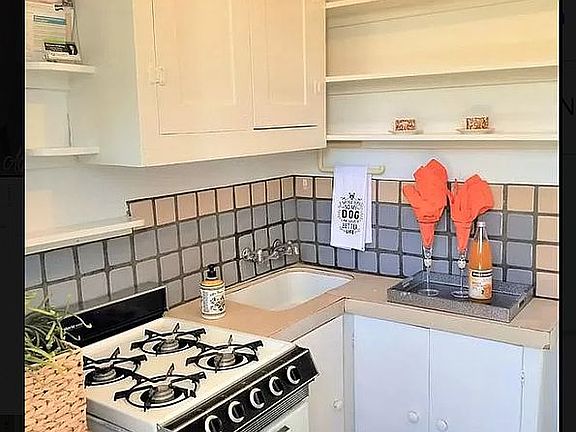 4th image of 634 Garcia St #16