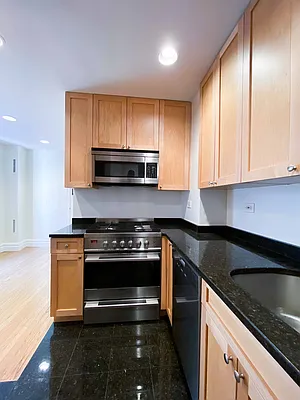 Rented by Corcoran | media 23