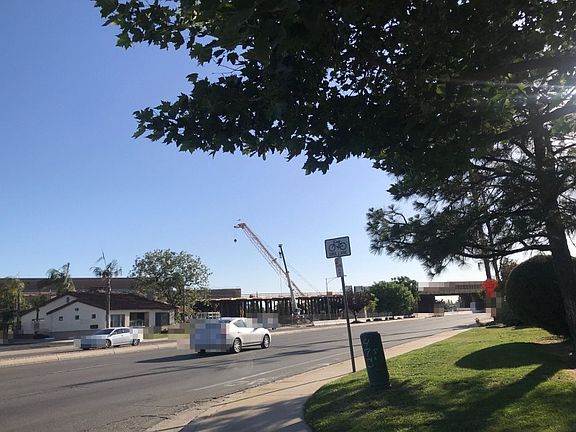 4th image of 3800 Stockdale Hwy APT 19