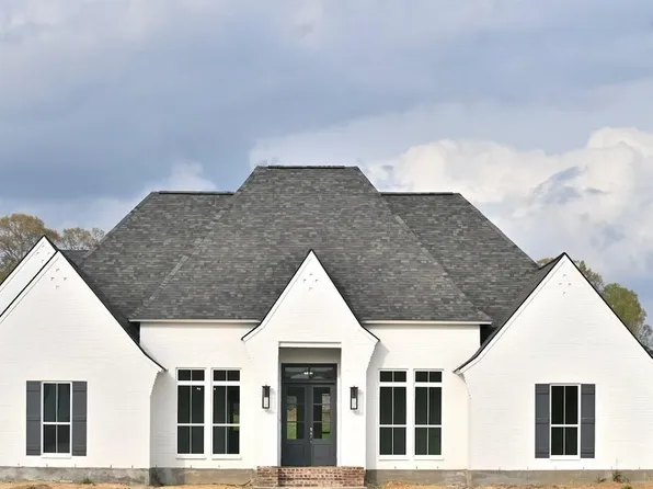 4324 Hidden Pointe Dr, Jackson, LA 70748