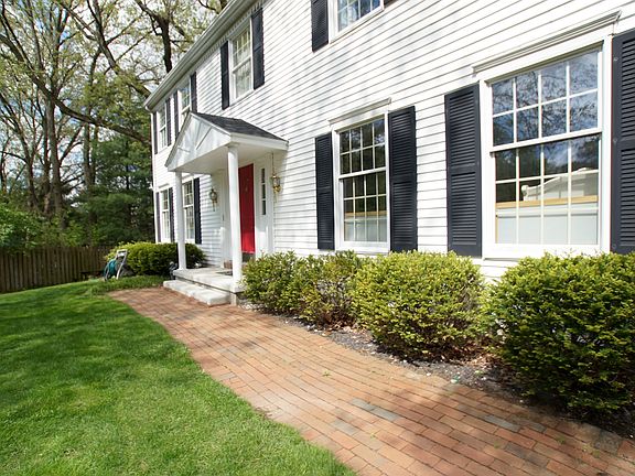 5th image of 3323 W Gloucester Ct