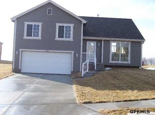 10308 S 27th Cres, Bellevue, NE 68123