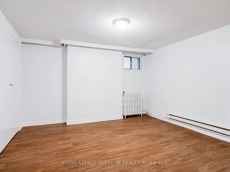 224 Christie St #LOWER — Photo 22