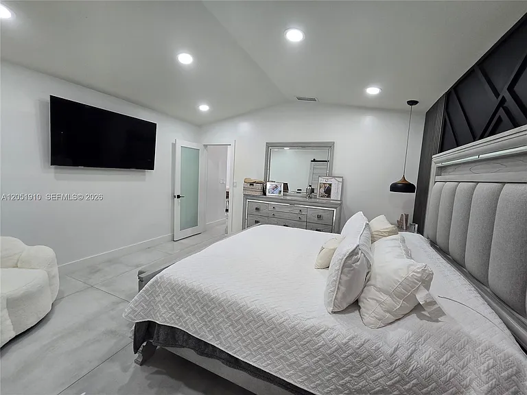 20950 SW 119th Ct — Photo 18