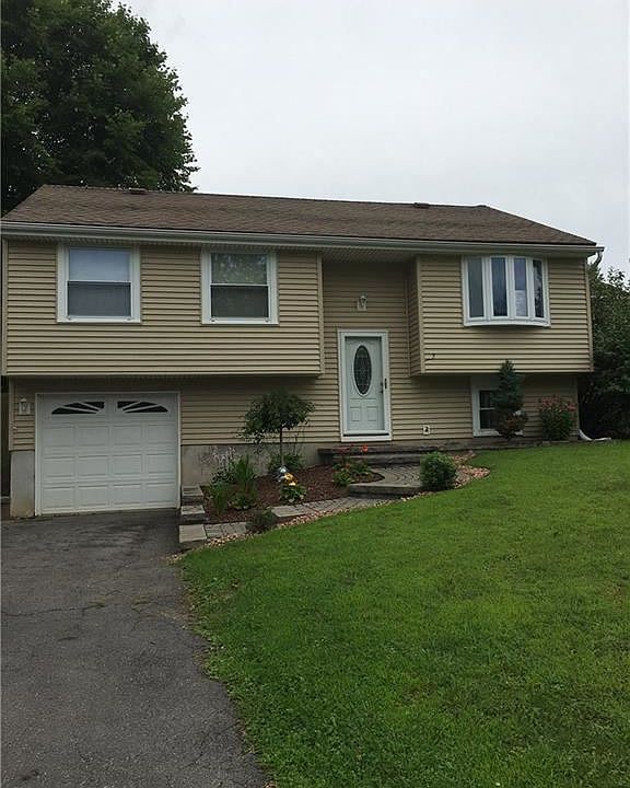 1st image of 8187 Mantova Dr