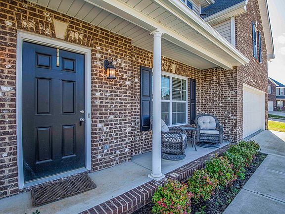 2nd image of 2714 Lucky Leaf Ln
