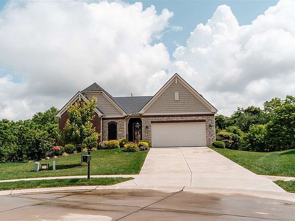 4th image of 9438 Dauphine Dr