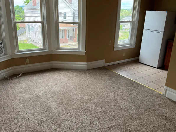 2316 Jenny Lind St Unit 2, McKeesport, PA 15132