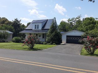 122 Loop Rd, Lewistown, PA 17044