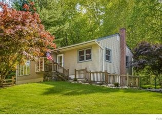 5 Sunrise Ter, Monroe, CT 06468