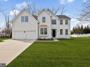 19 Hastings Ln, Hainesport, NJ 08036