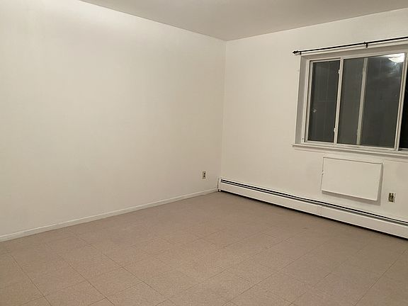 5th image of 4217 Throgs Neck Expy Floor 1