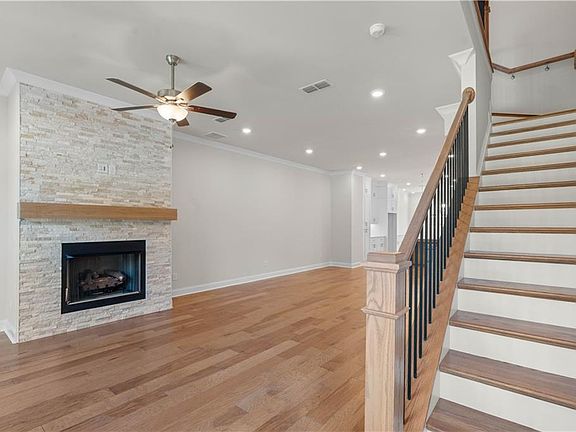 7th image of this home