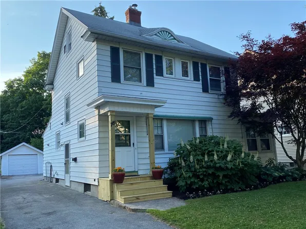 78 Falleson Rd, Rochester, NY 14612