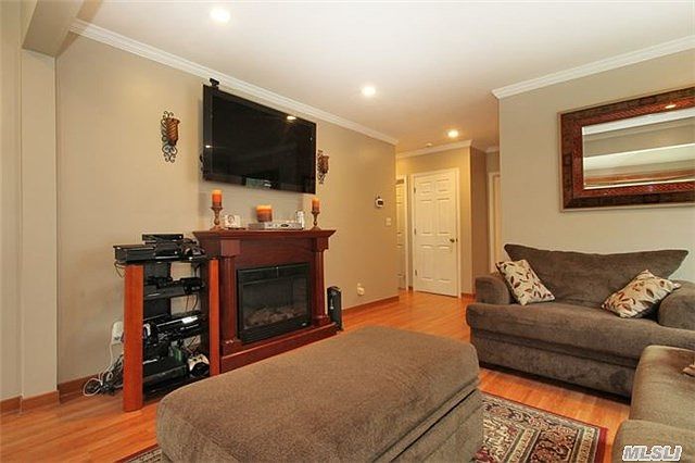 1st image of 22 Silver St