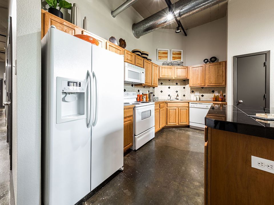 1st image of 2115 Runnels St APT 5101