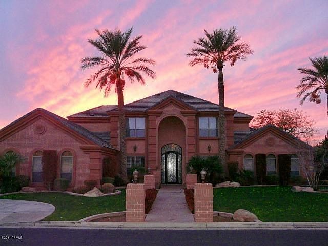 1st image of 1084 N Wren Dr