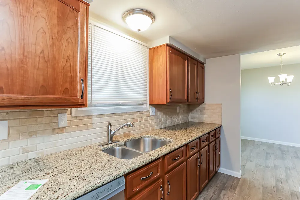 4 bed, 2.5 bath, 1899 sqft, $2,779 — Photo 2