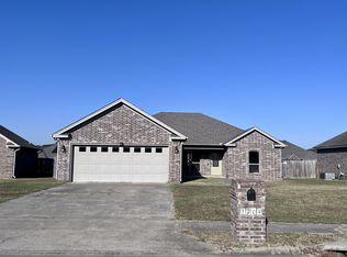 1204 Puritan Dr, Jacksonville, AR 72076