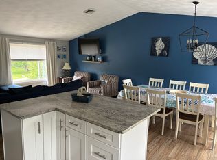 48 Jamestown Blvd, Narragansett, RI 02882