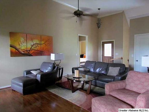 5th image of 891 Mountain View Dr