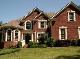 2625 Falls Overlook Dr, Cumming, GA 30041
