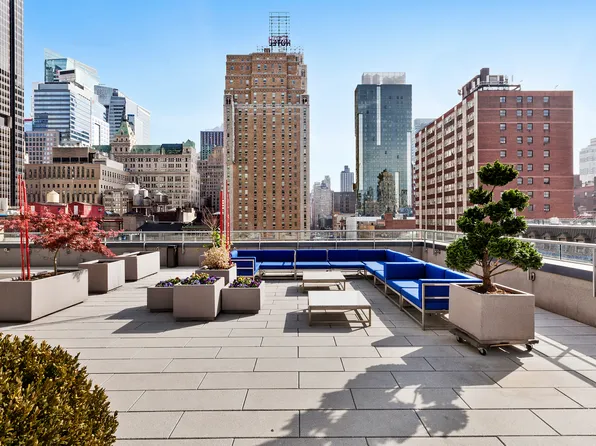 247 West 46th Street image 12 of 16