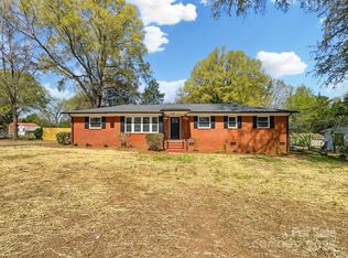 4331 Hamilton Cir, Charlotte, NC 28216