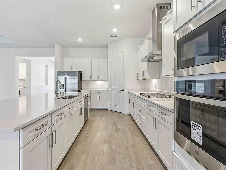 5420 Lightning Whelk Ln — Photo 10