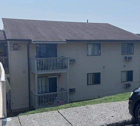 5th image of 205 Concord Ln