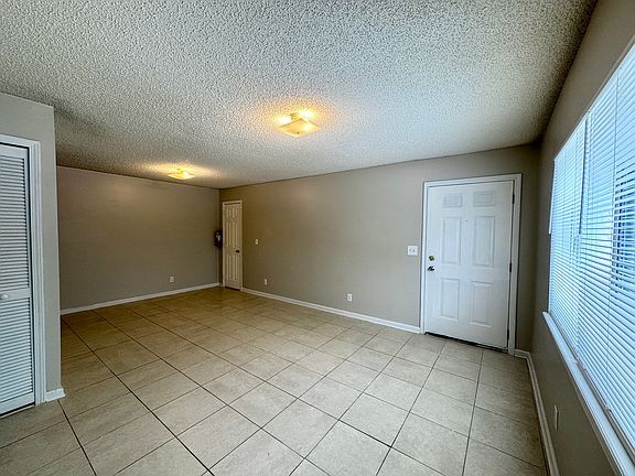 2nd image of 1845 Lindberg Dr APT 2
