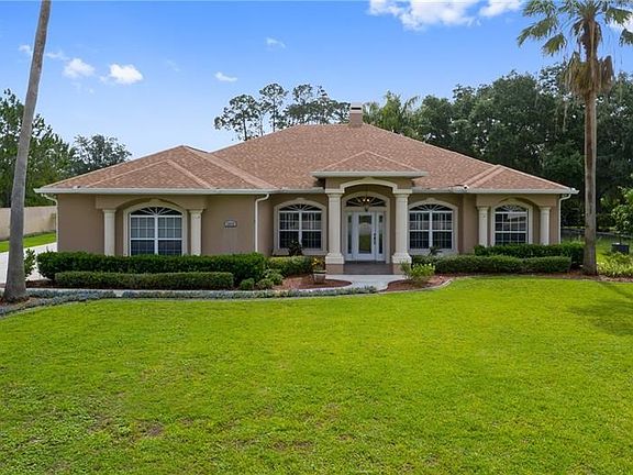 2nd image of 1915 Griff Wood Ct