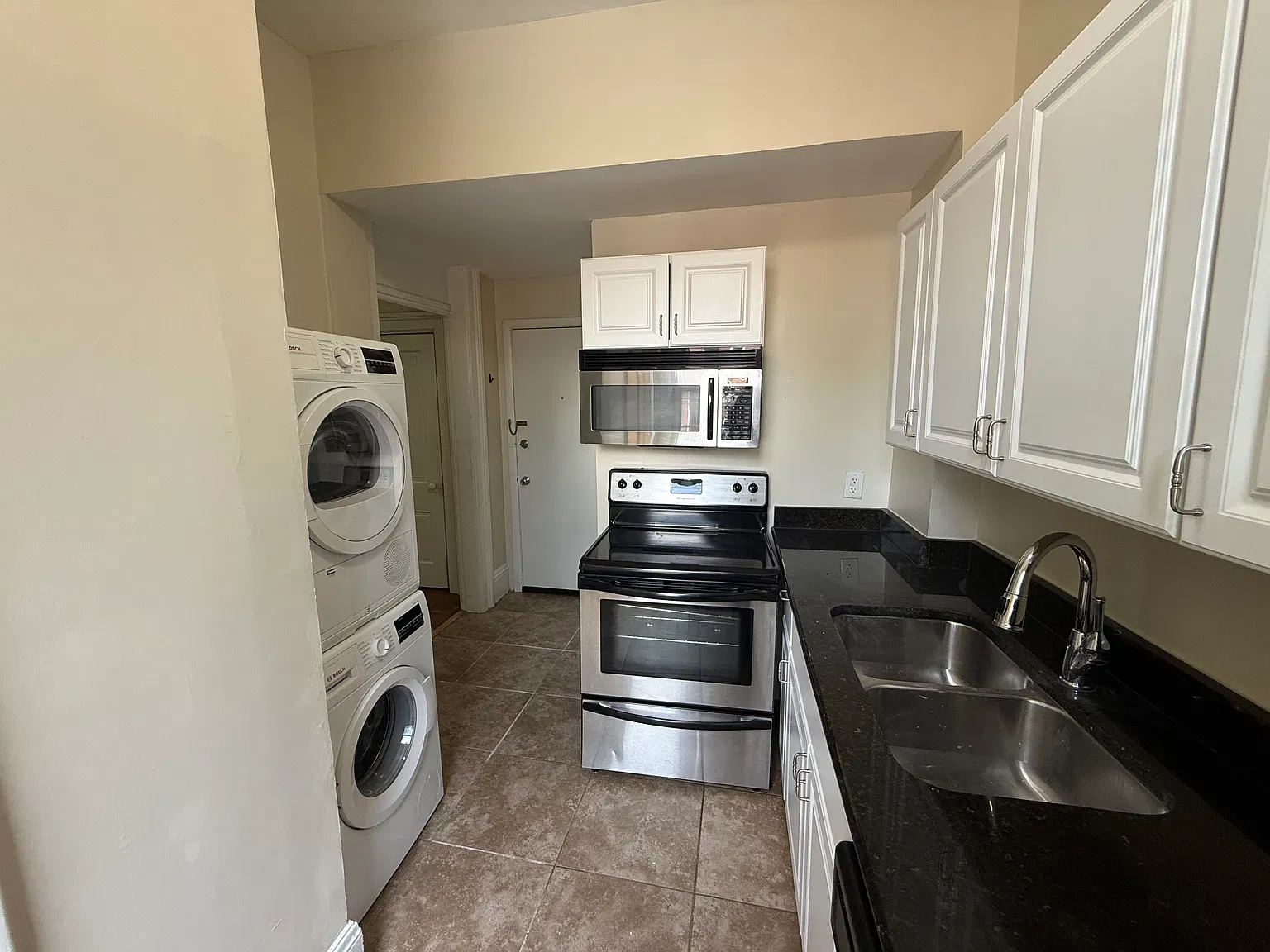 41 King Ave — Photo 4