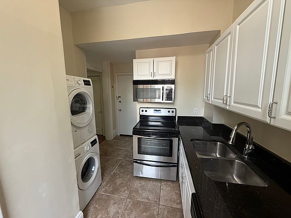 4th image of 41 King Ave APT C