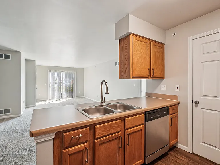 Abbey Ridge Apartment Homes — Photo 62