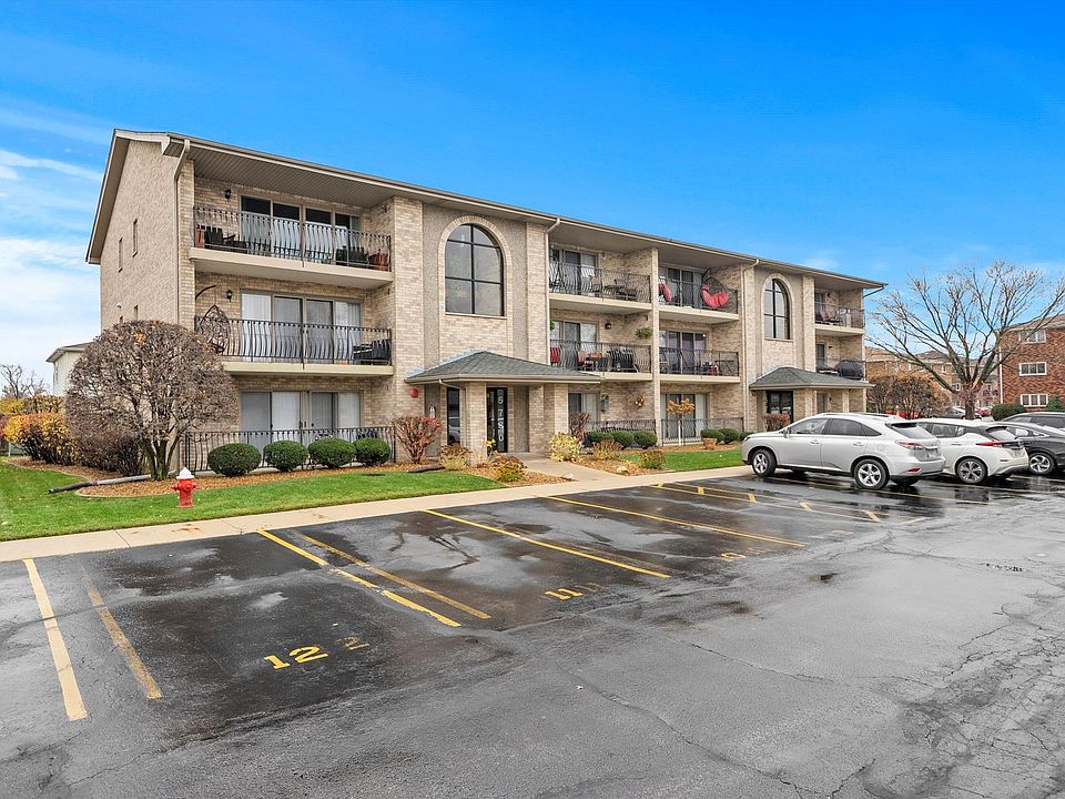 1st image of 5780 W 76th Pl APT 1-B