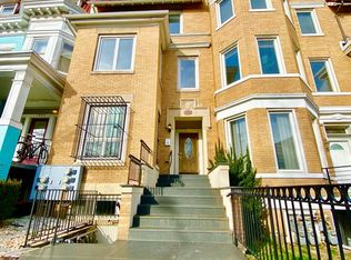 1441 Clifton St NW APT 301, Washington, DC 20009