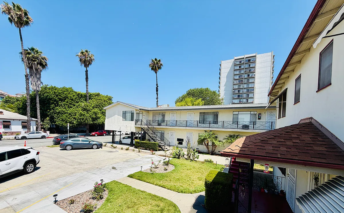 Building Photo - 7014 Seville Ave #F