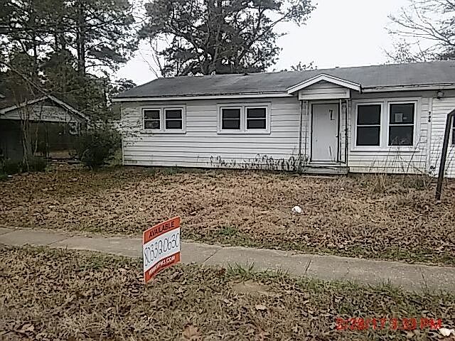 1st image of 704 W 8th Ave
